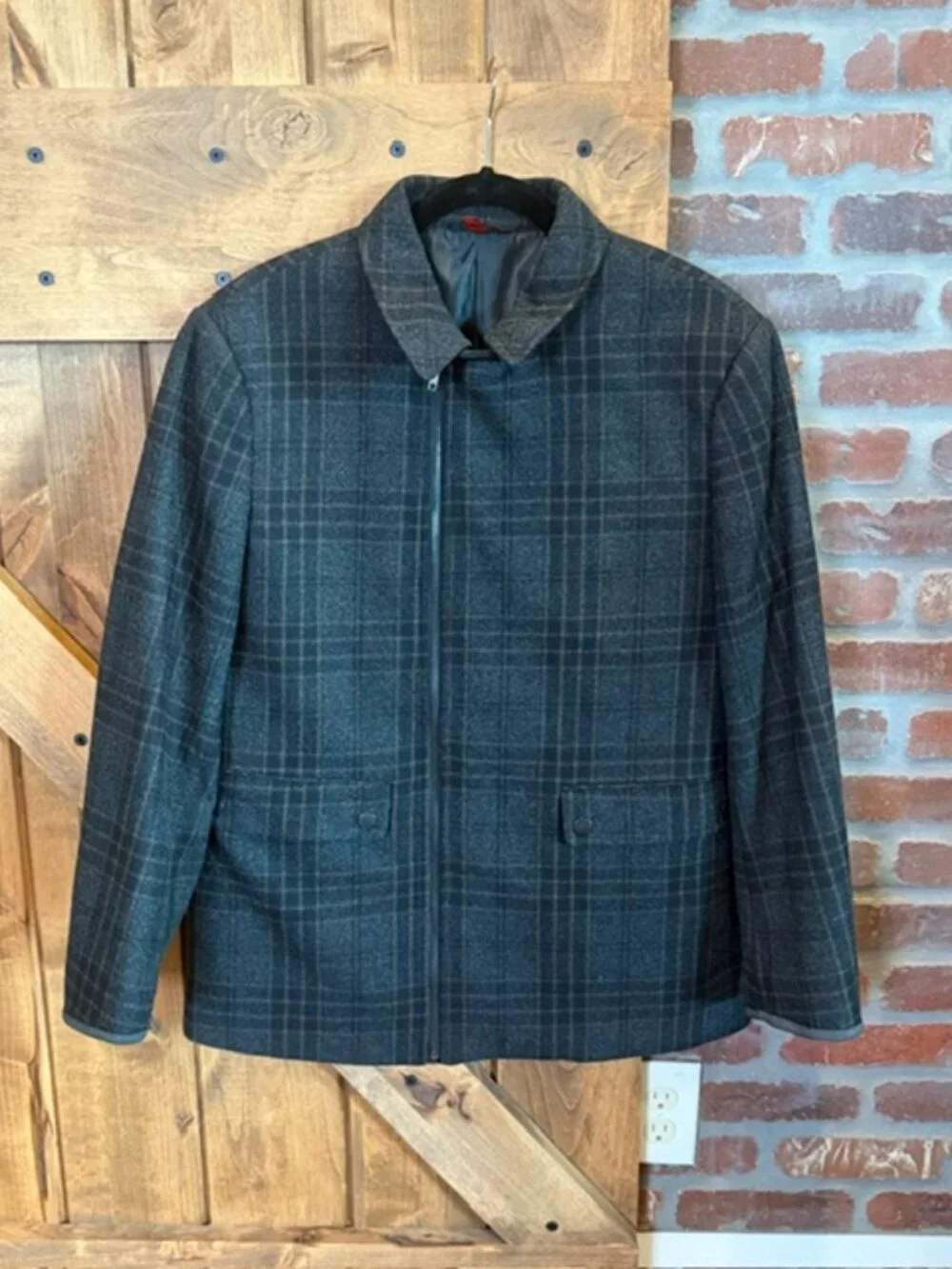 Men’s Wool Blend Plaid Zip Front Jacket Coat Gray Charcoal Size Medium